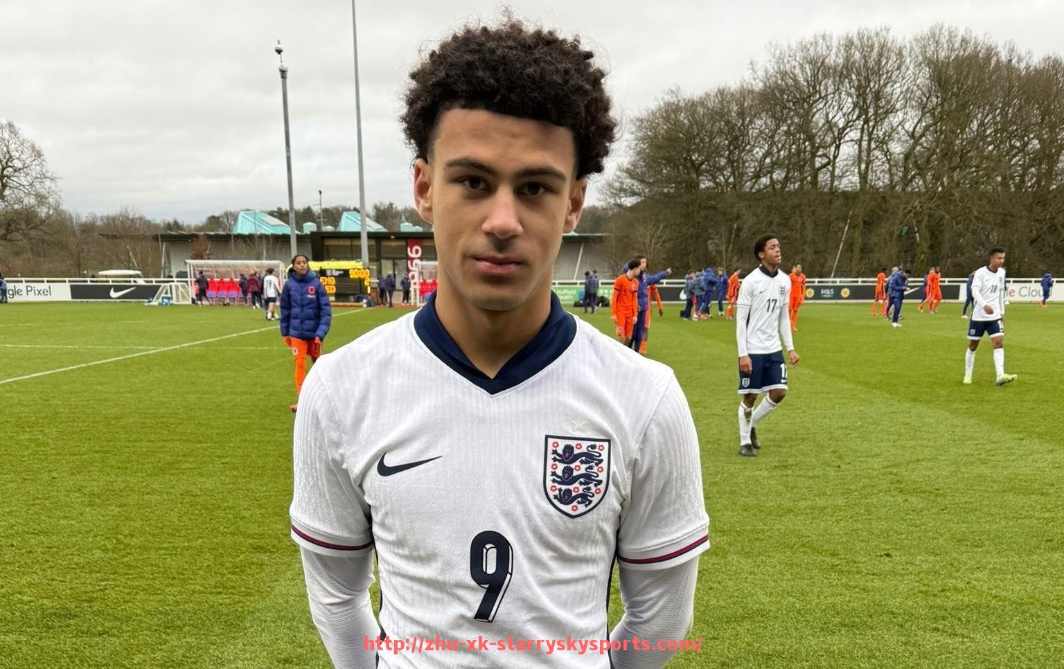 星空体育-法甲外援适应策略详解：心理、战术与文化三位一体提升法